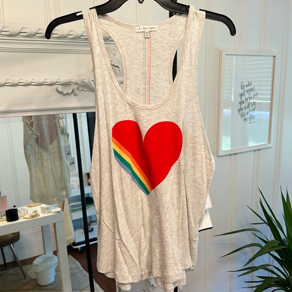 Adorable Rainbow Heart Tank - Picture 1 of 4